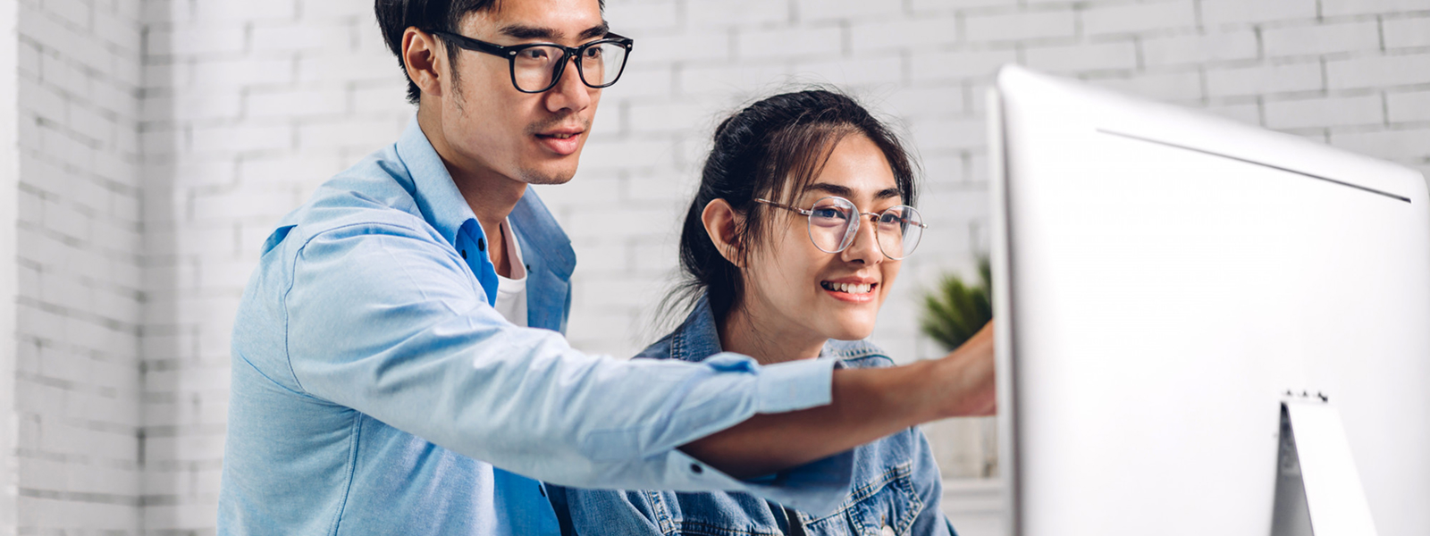 Comparison of offshoring and local outsourcing costs, highlighting key factors like labor, quality, and savings.