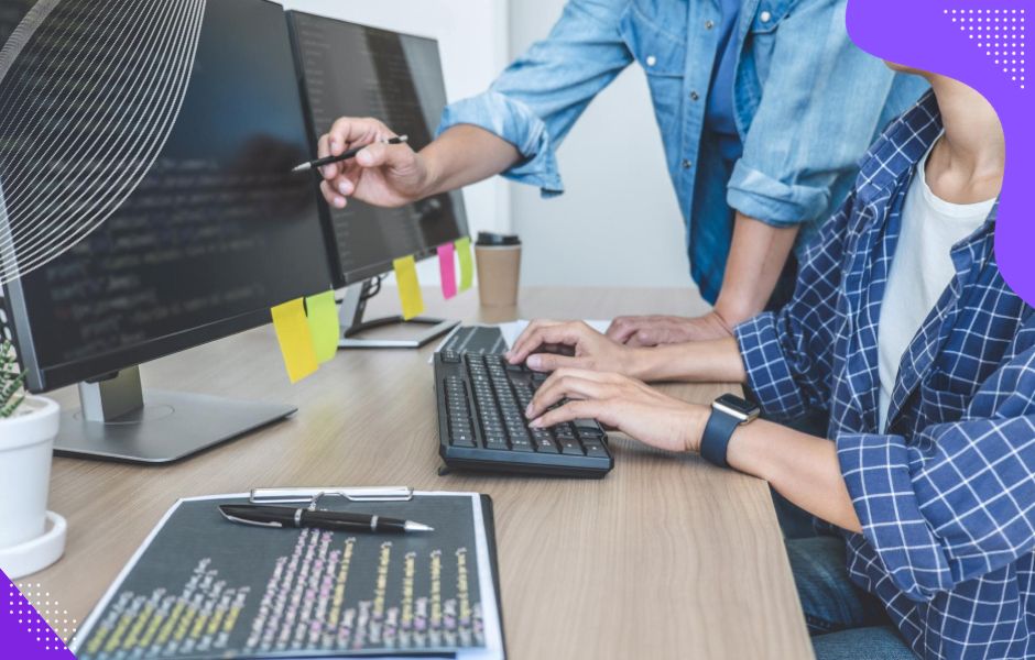 Developers discuss how an expert can improve an app's architecture through refactoring, so they can focus on innovation.
