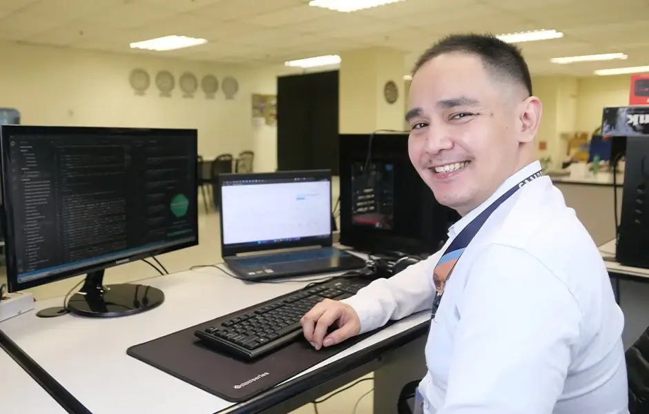 Data engineers test integrating a converted SQL database with Power BI during a foxpro to .NET migration project.